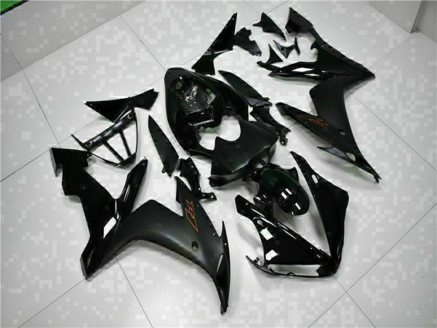 Black 04-06 Yamaha YZF R1 Motorcycle Bodywork Black 04-06 Yamaha YZF R1 Motorcycle Bodywork
