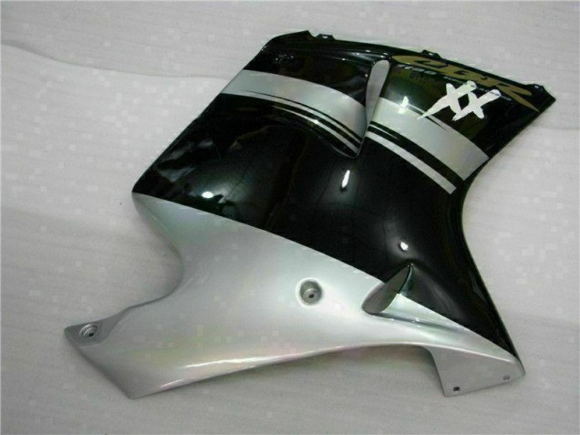 Black 96-07 Honda CBR1100XX Motorcycle Fairing Kits & Plastic Black 96-07 Honda CBR1100XX Motorcycle Fairing Kits & Plastic
