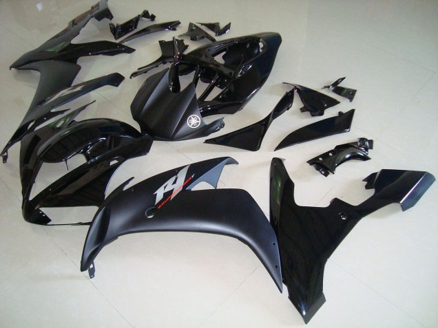Glossy Black 04-06 Yamaha YZF R1 Motorcycle Fairings