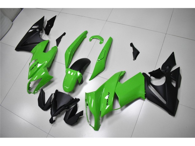 Green Black 09-11 Kawasaki EX650 Motorcycle Fairings Green Black 09-11 Kawasaki EX650 Motorcycle Fairings