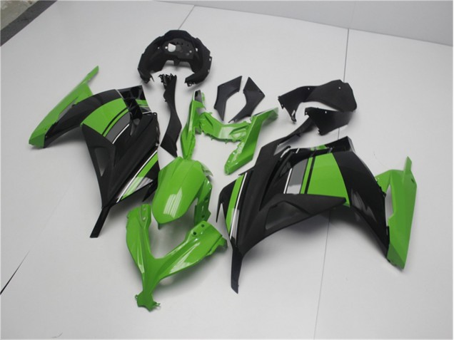 Green Black 13-16 Kawasaki EX300 Motorcycle Fairing Green Black 13-16 Kawasaki EX300 Motorcycle Fairing