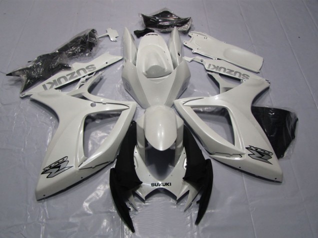 White 06-07 Suzuki GSXR 600 Motorcycle Fairing White 06-07 Suzuki GSXR 600 Motorcycle Fairing